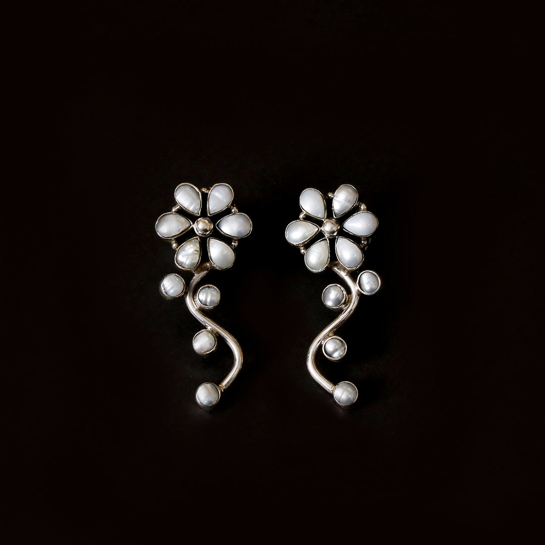 Floral Pearl Earrings