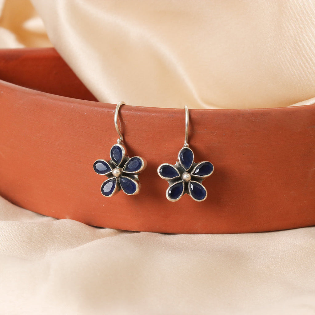 أقراط هيدرو ياقوت أزرق متدلية