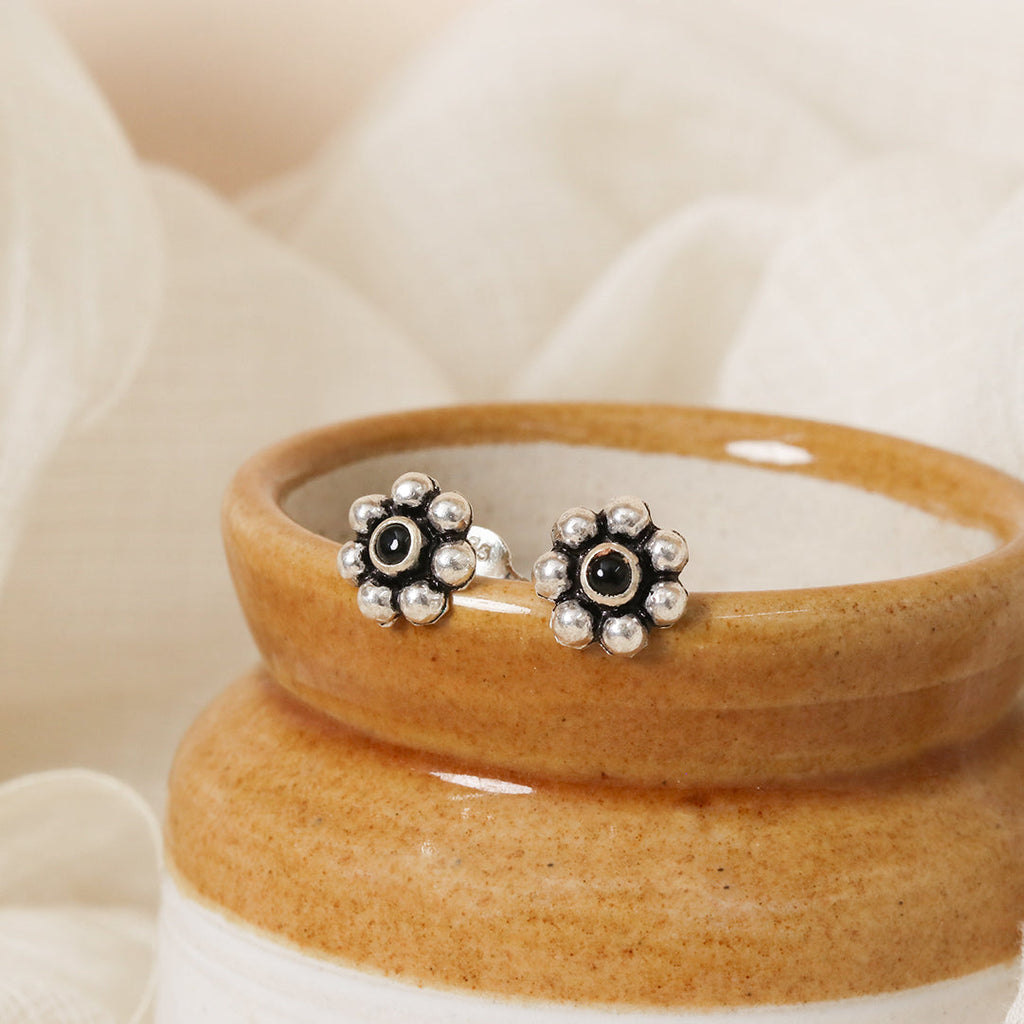 Black Kudi Studs