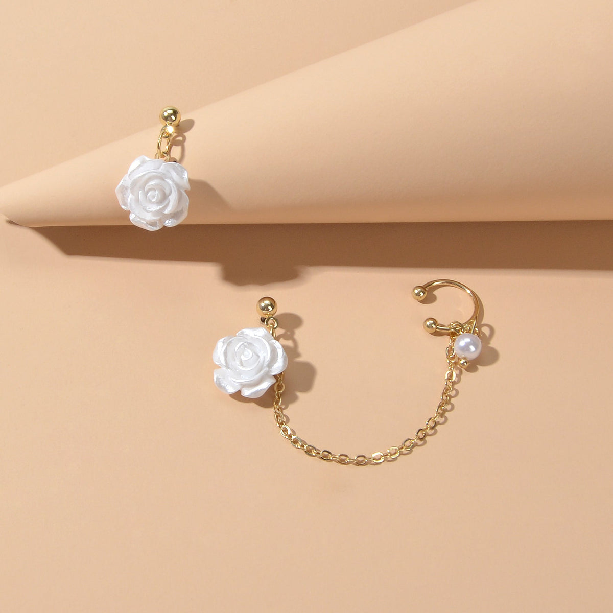 Cartilage Jewelry Pearl White Flower Ear Cuff Stud Cartilage Asymmetric Earrings
