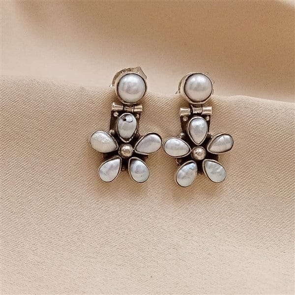 Floral Pearl Earrings