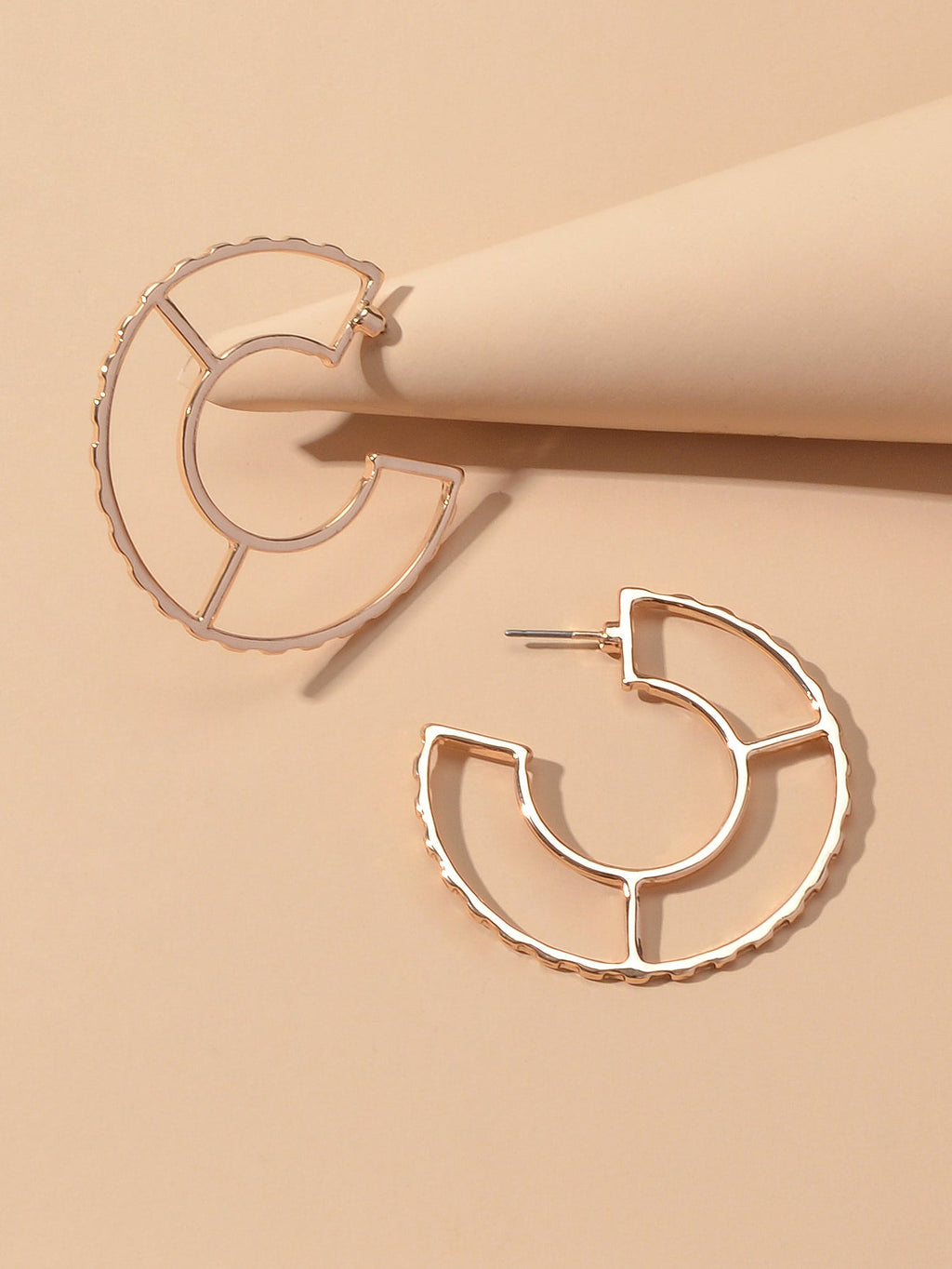 Party Decoration Gold Metal Hollow Personality Stud Hoop Huggie Pierced Earrings