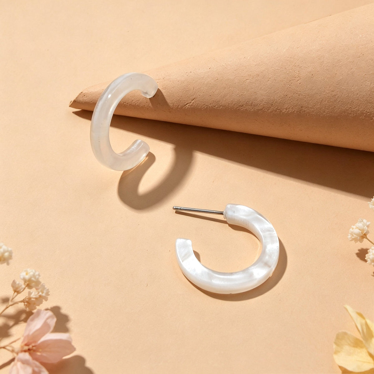 Wholesale Price Circle Acrylic Cute Stud Hoop Earrings Fashion Accessories Gift