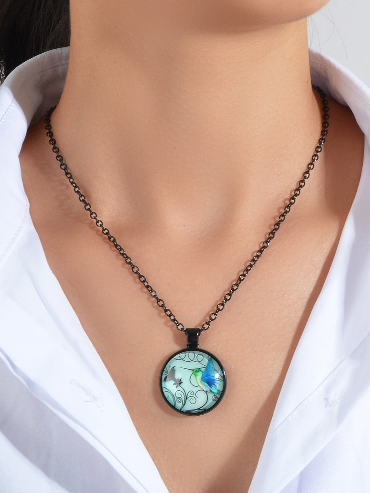 Vintage Retro Jewelry Black Chain Bird Pattern Round Charm Necklace Accessories