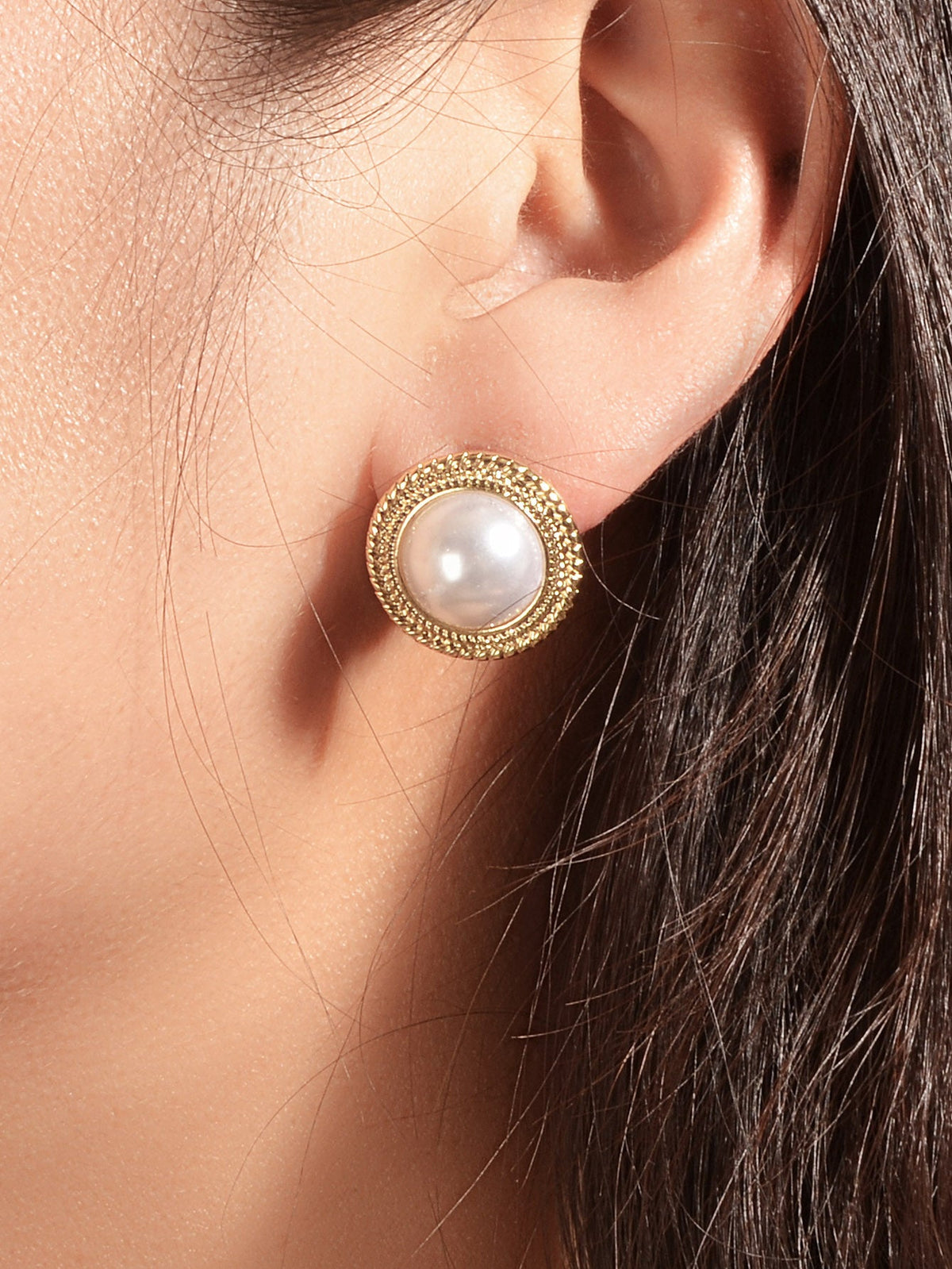 Retro Pearl Decoration Gold Plated Round Stud Wedding Engagement Female Earrings