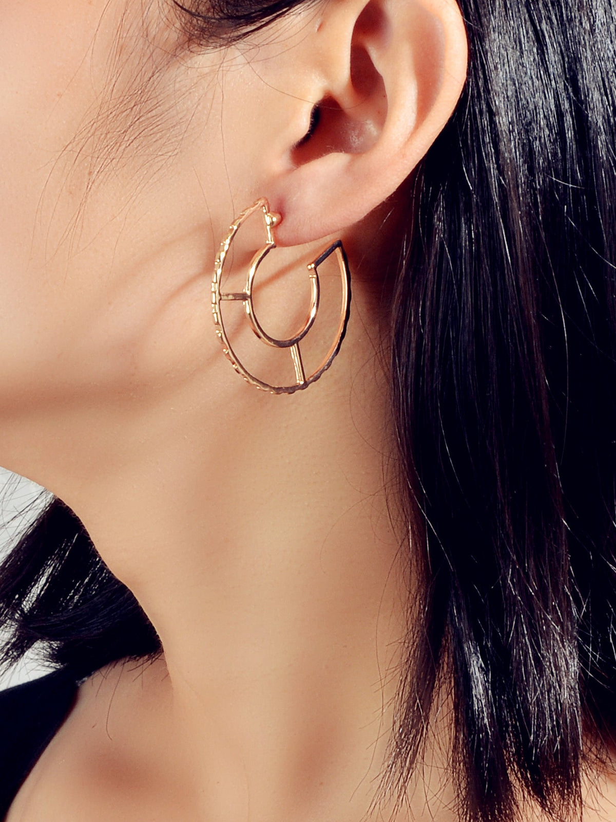 Party Decoration Gold Metal Hollow Personality Stud Hoop Huggie Pierced Earrings