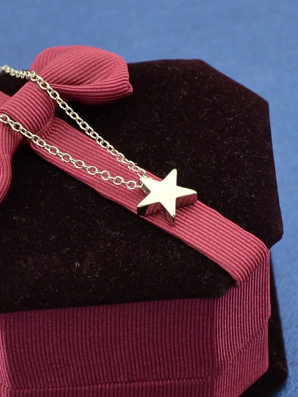 Minimalist Style Silver Chain Star Pendant Necklace Wholesale Price Accessories