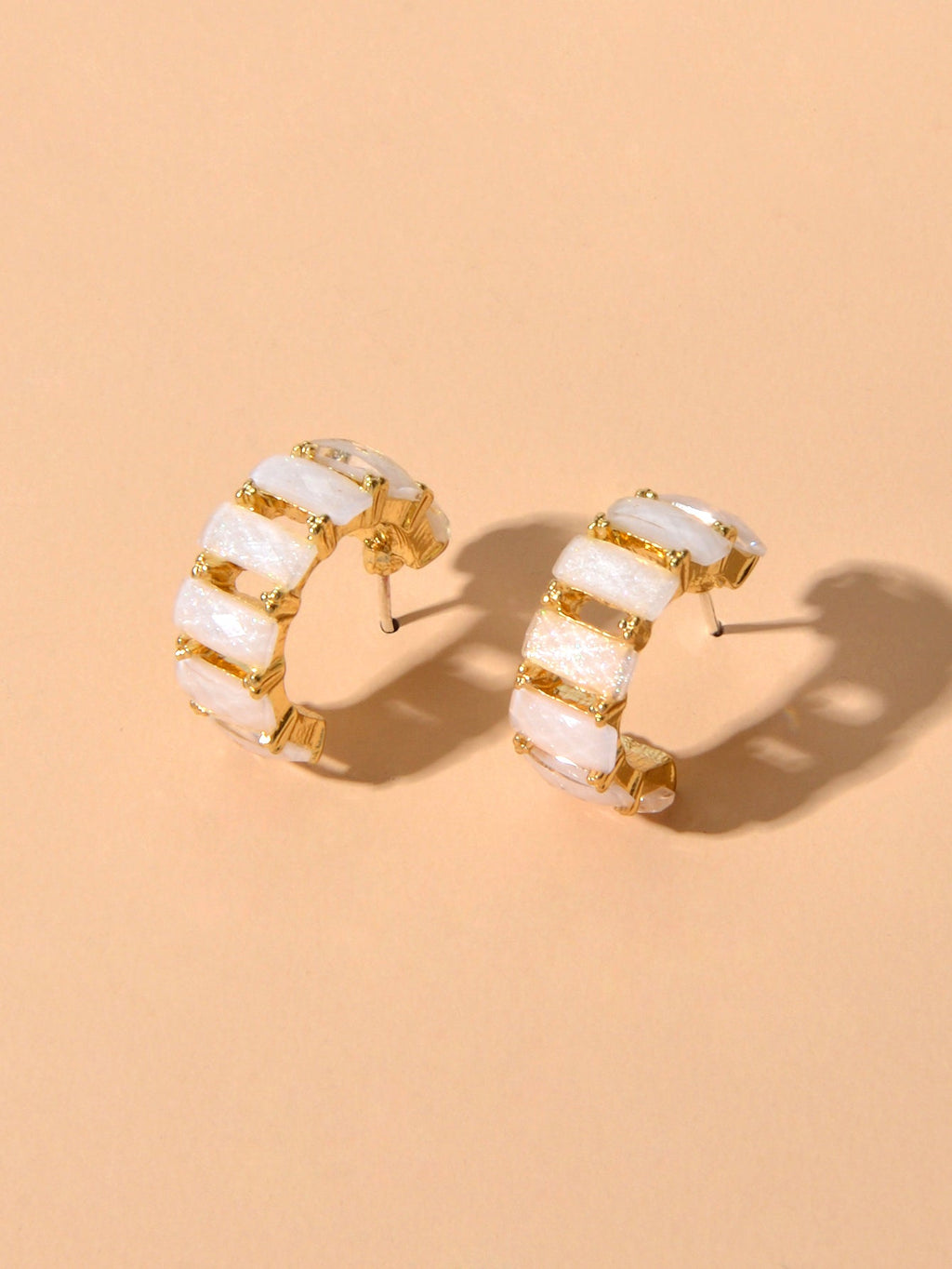 Beautiful Jewelry Resin Decoration Hollow Gold Hoop Huggie Pierced Stud Earrings