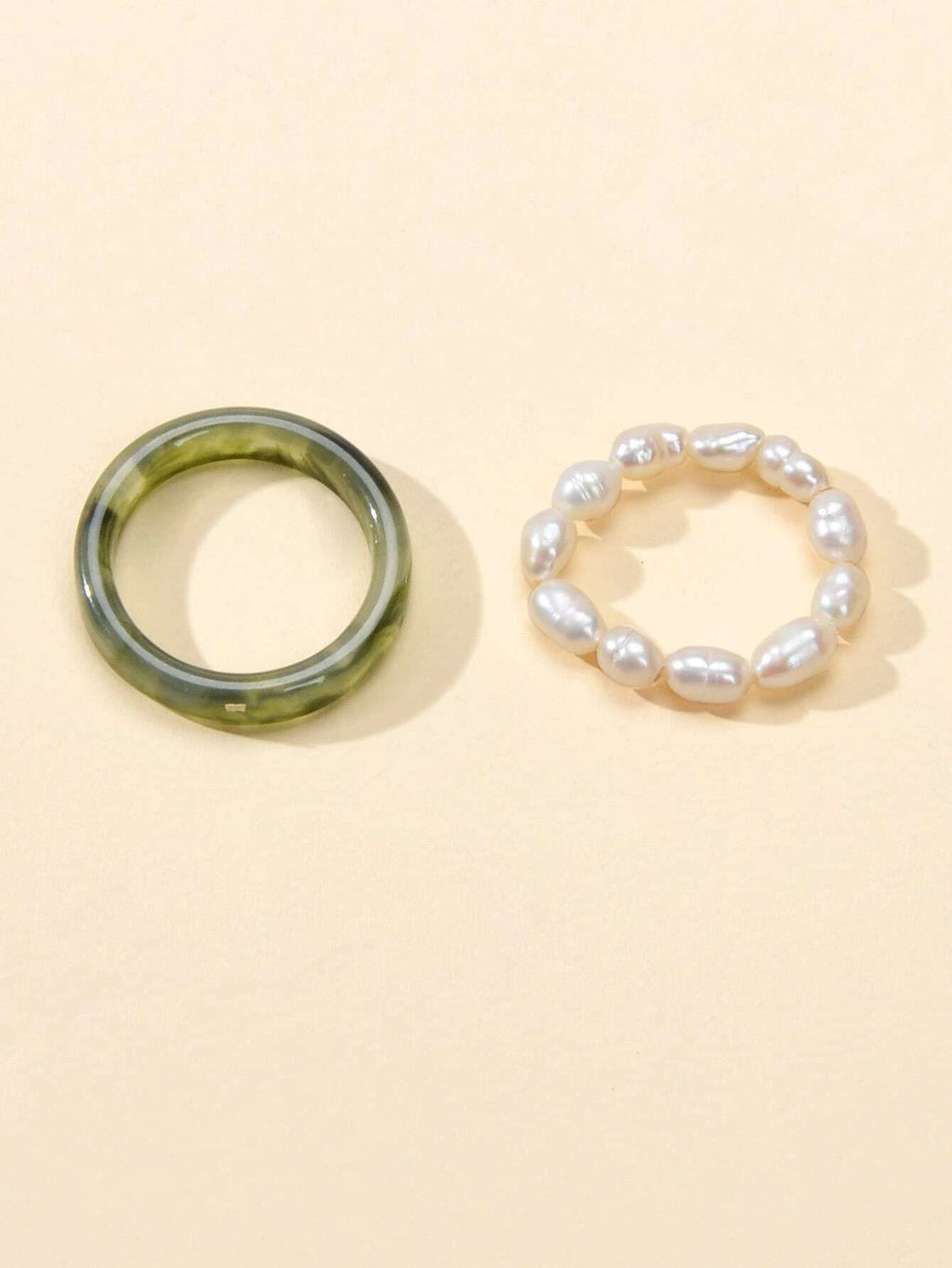 2pcs Pearl Elastic Retro Green Red Acrylic Ring