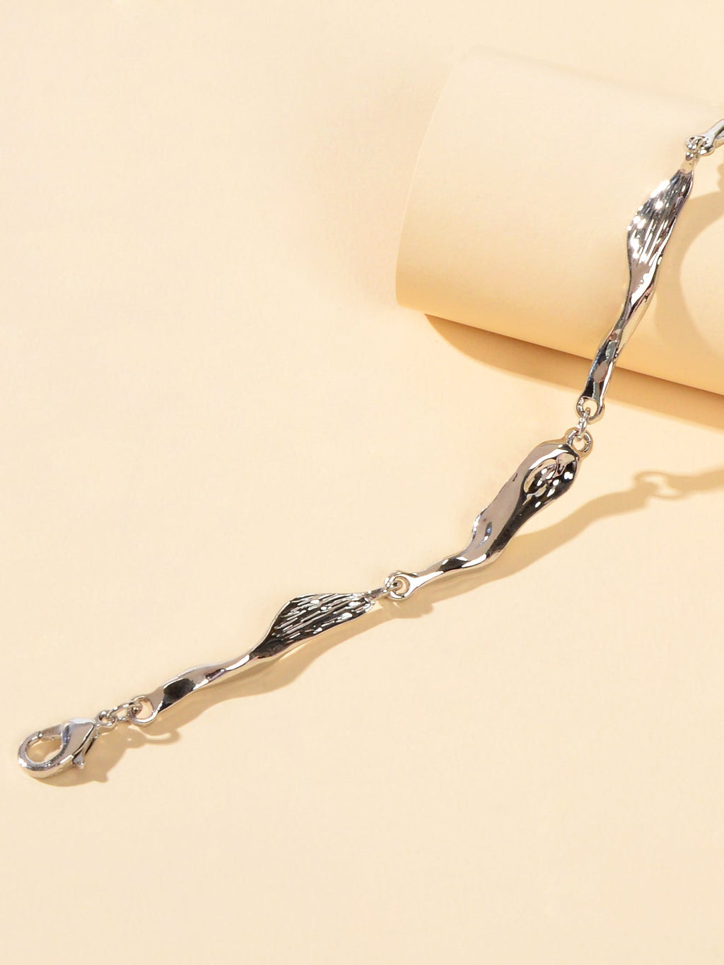 Designer Stylish Women Accessory Silver Metal Irregular Geometric Chain Bracelet