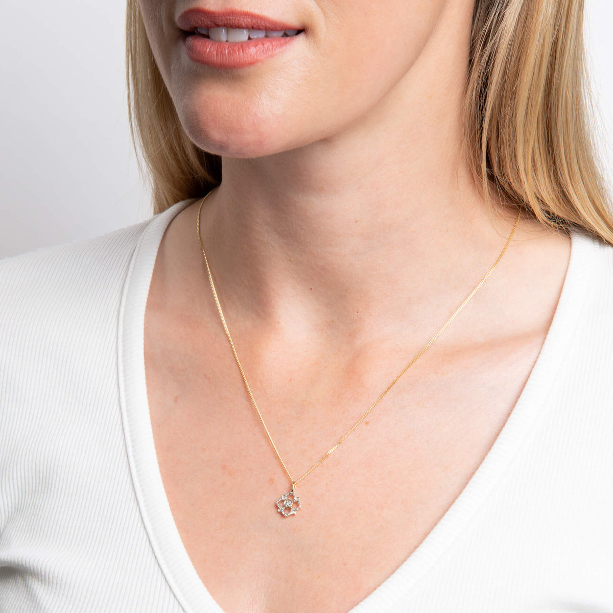 Elements Gold Diamond Floral Pendant-1