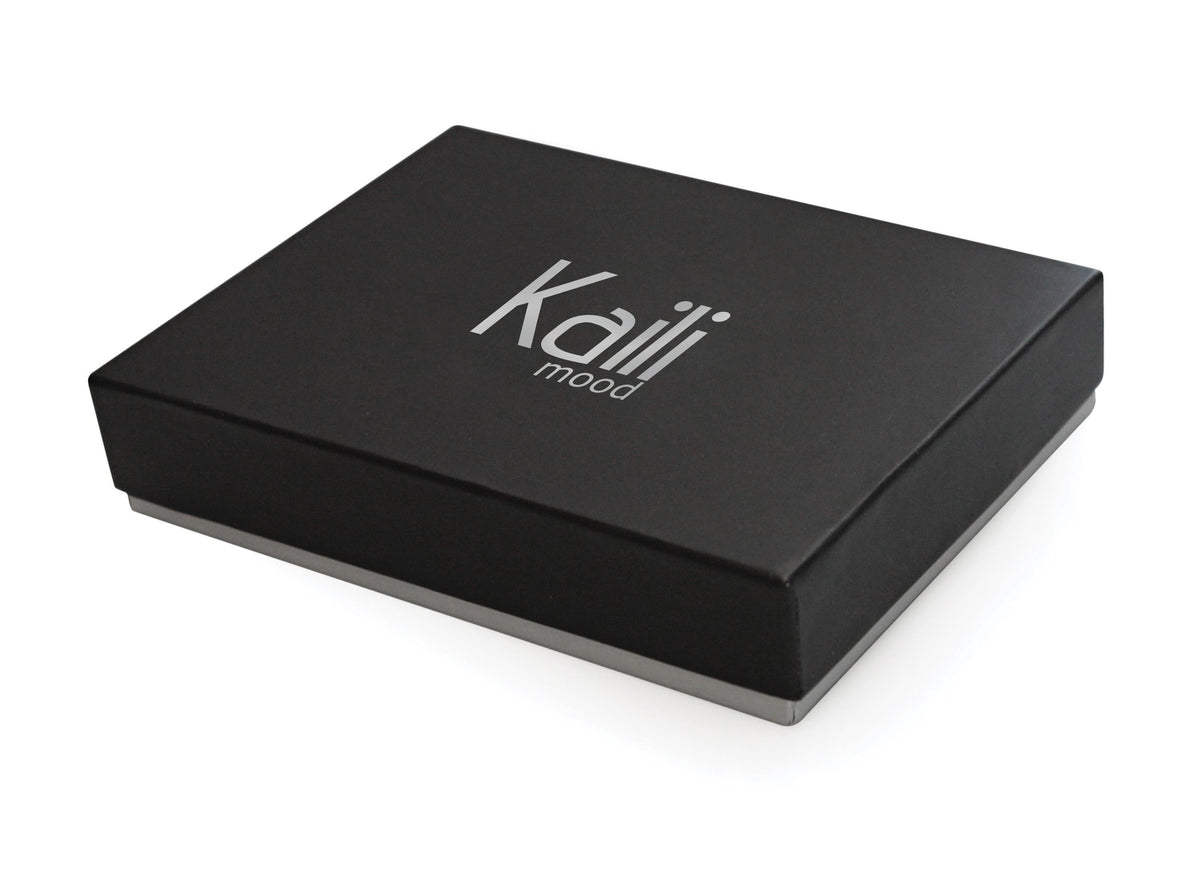 K0039RB | Heart Winder Made in Italy Full grain genuine leather, dollar grain - Yellow color - Size: 5 x 8 x 0.5 cm - Package: Hard bottom/cover Gift Box