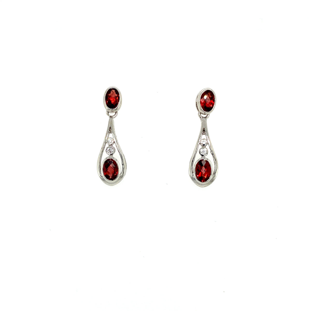 Garnet Earring in .925 Sterling Silver - KST 54131