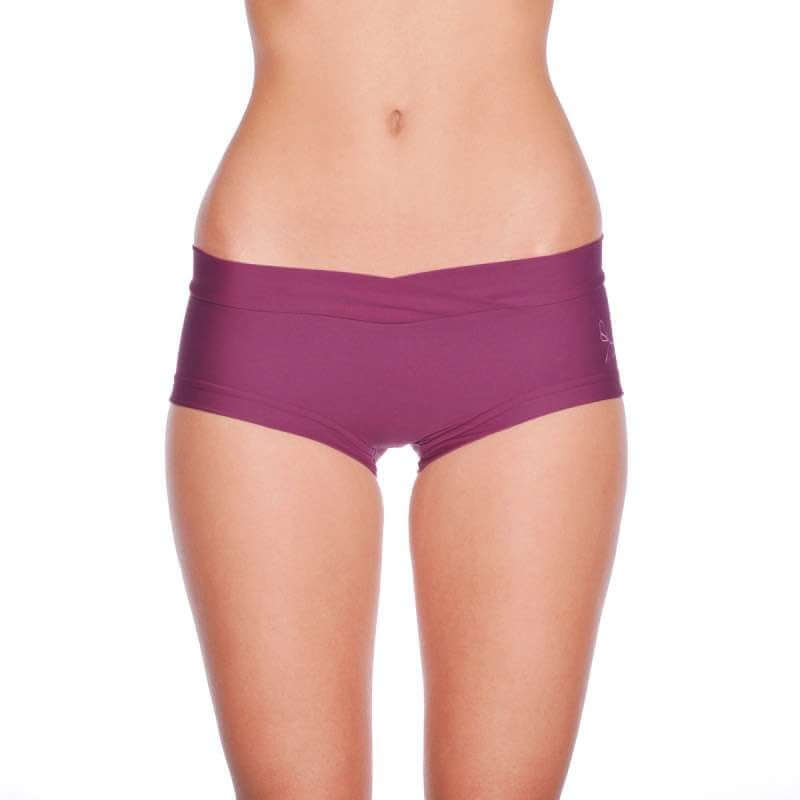 Low Rise Pole Fitness Shorts – Vera - Shorts at Dealshubindia