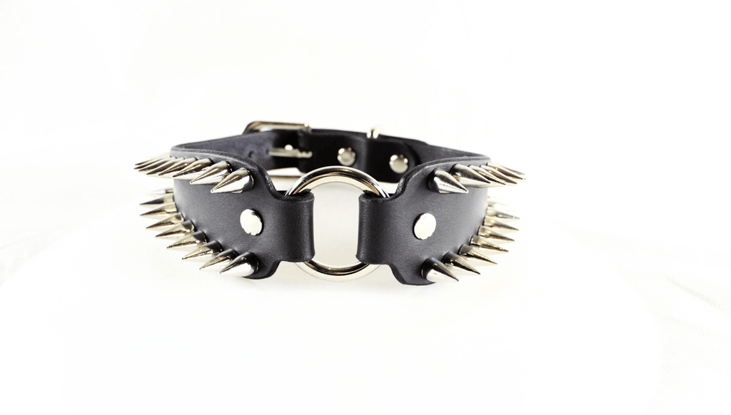 Spiked Submissive Collar – Gothic BDSM Choker With Metal Spikes