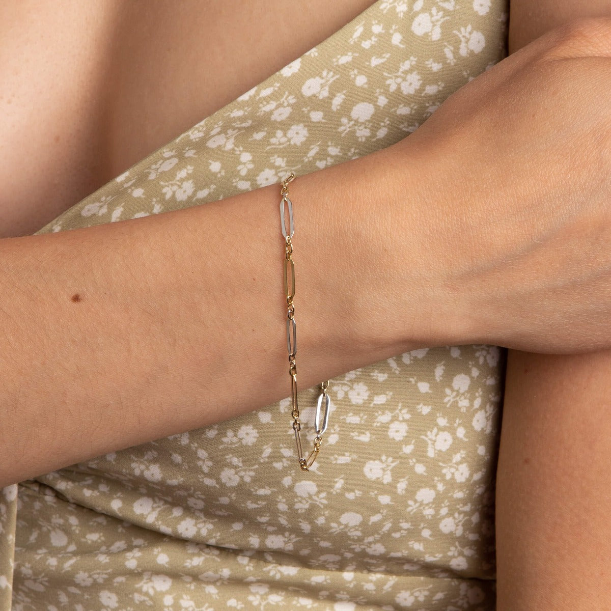 Elements Gold Elongated Link Bracelet-1