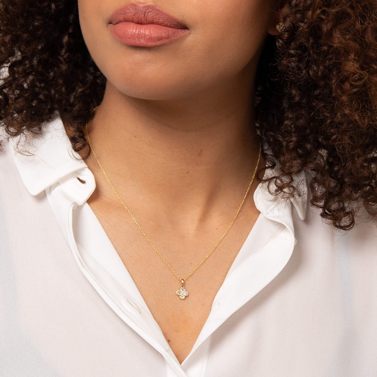 Elements Gold Flower Pendant with Diamond-1