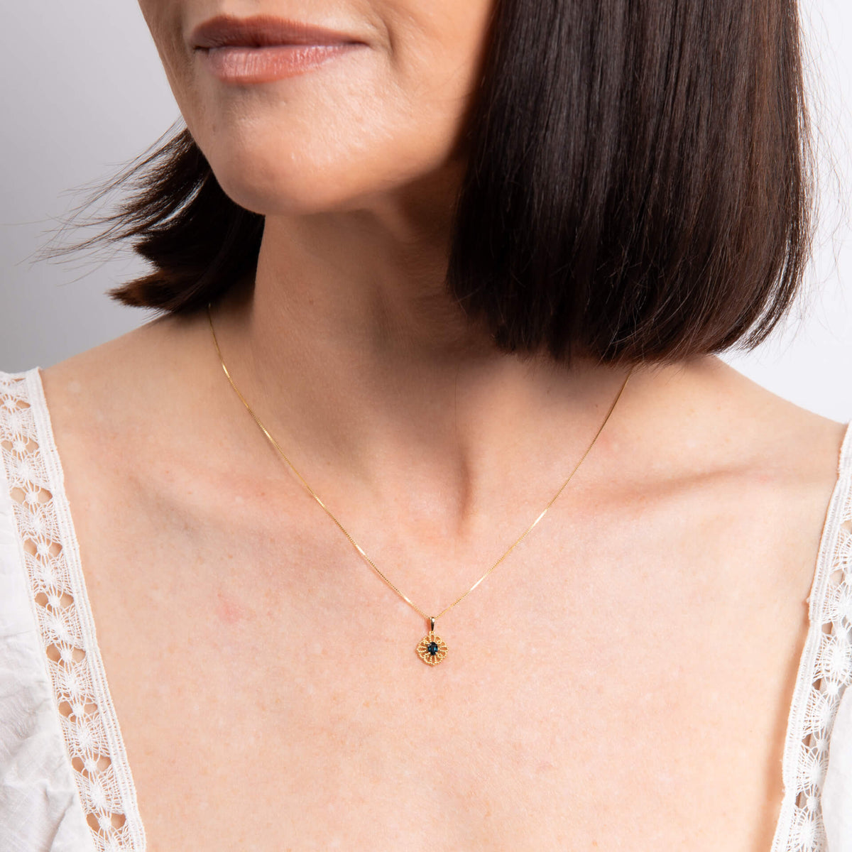 Elements Gold Ornate Sapphire Pendant-1