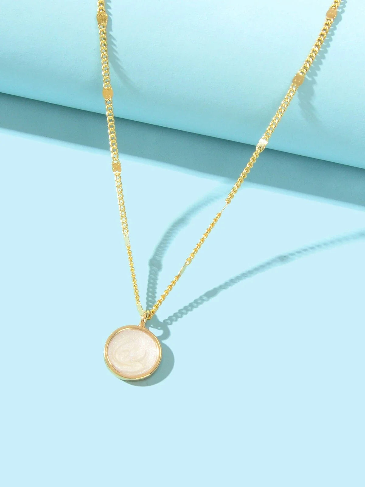 Textured Jewellery Gold Chain White Enamel Round Pendant Necklace Accessories